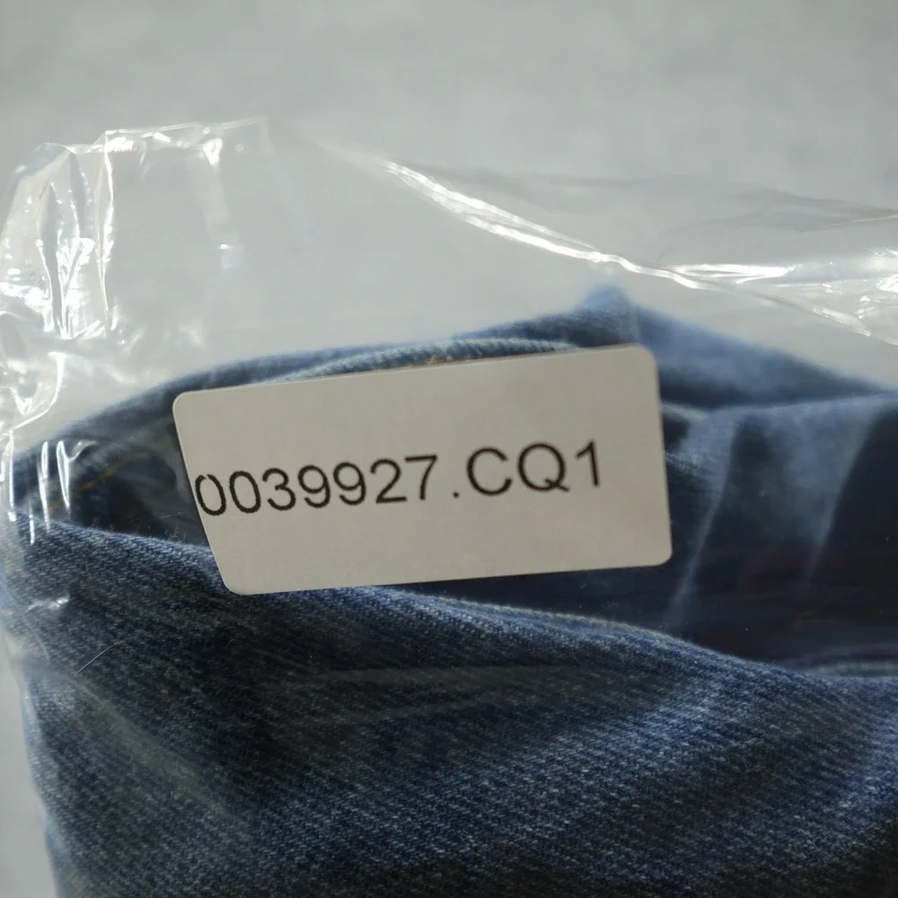 Vintage Levi's 501 Jeans Mens 34x30 Blue Straight Leg Button Fly Made in USA